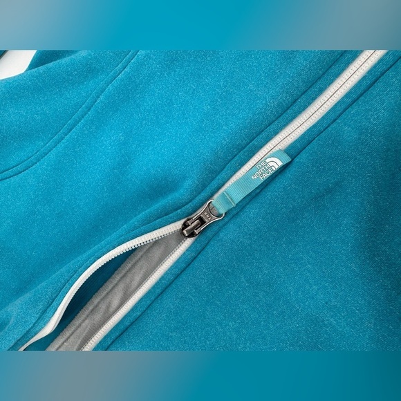 The North Face Girls Full Zip Up Glacier Fleece Sweater - Picture 12 of 16